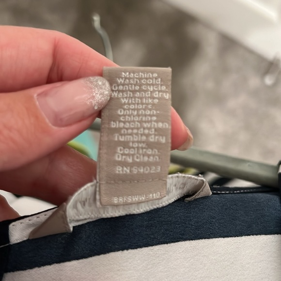 Banana Republic Top - Picture 3 of 3